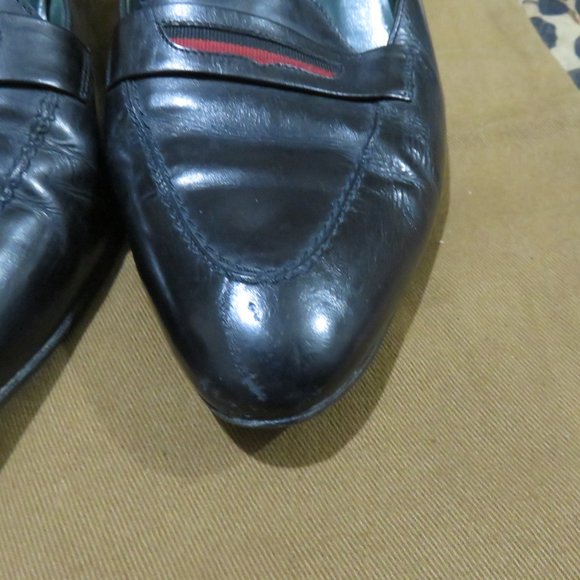 Gucci Vintage Italian Leather Navy Blue Pumps size 38 or US 8 Gucci Red Stripe - Picture 3 of 11